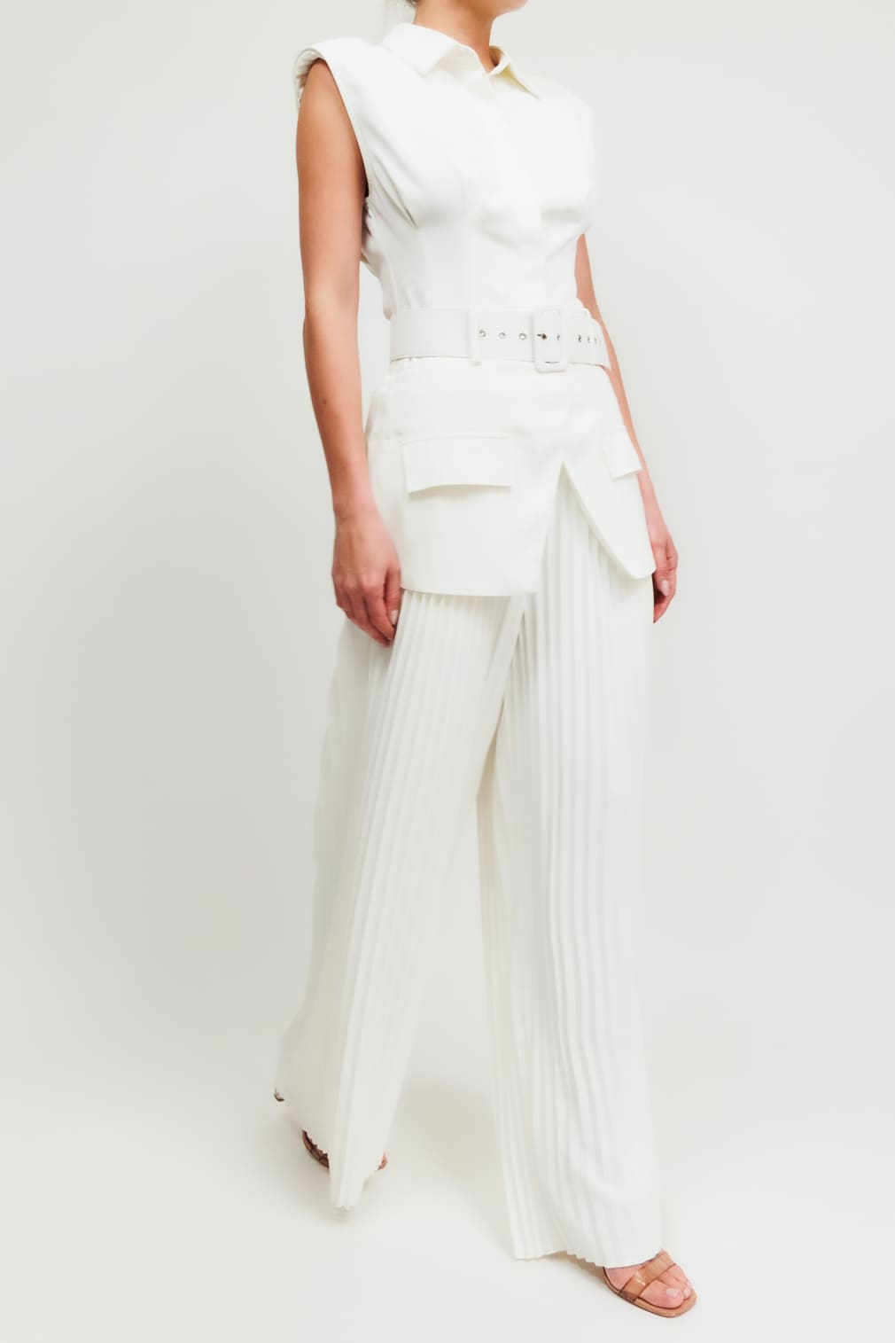 Conjunto pantalón plisado y blusa blanco – Lila Alta Costura