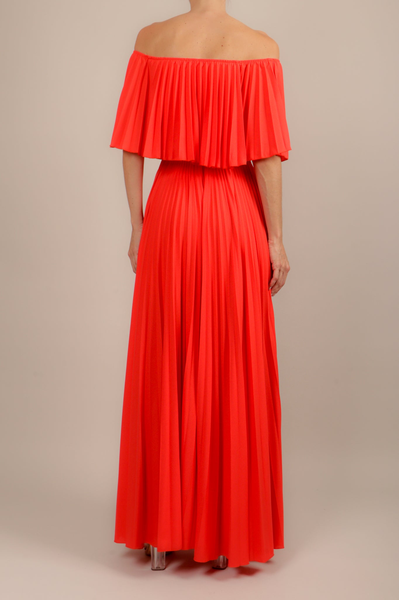 Vestido off the shoulder plisado naranja