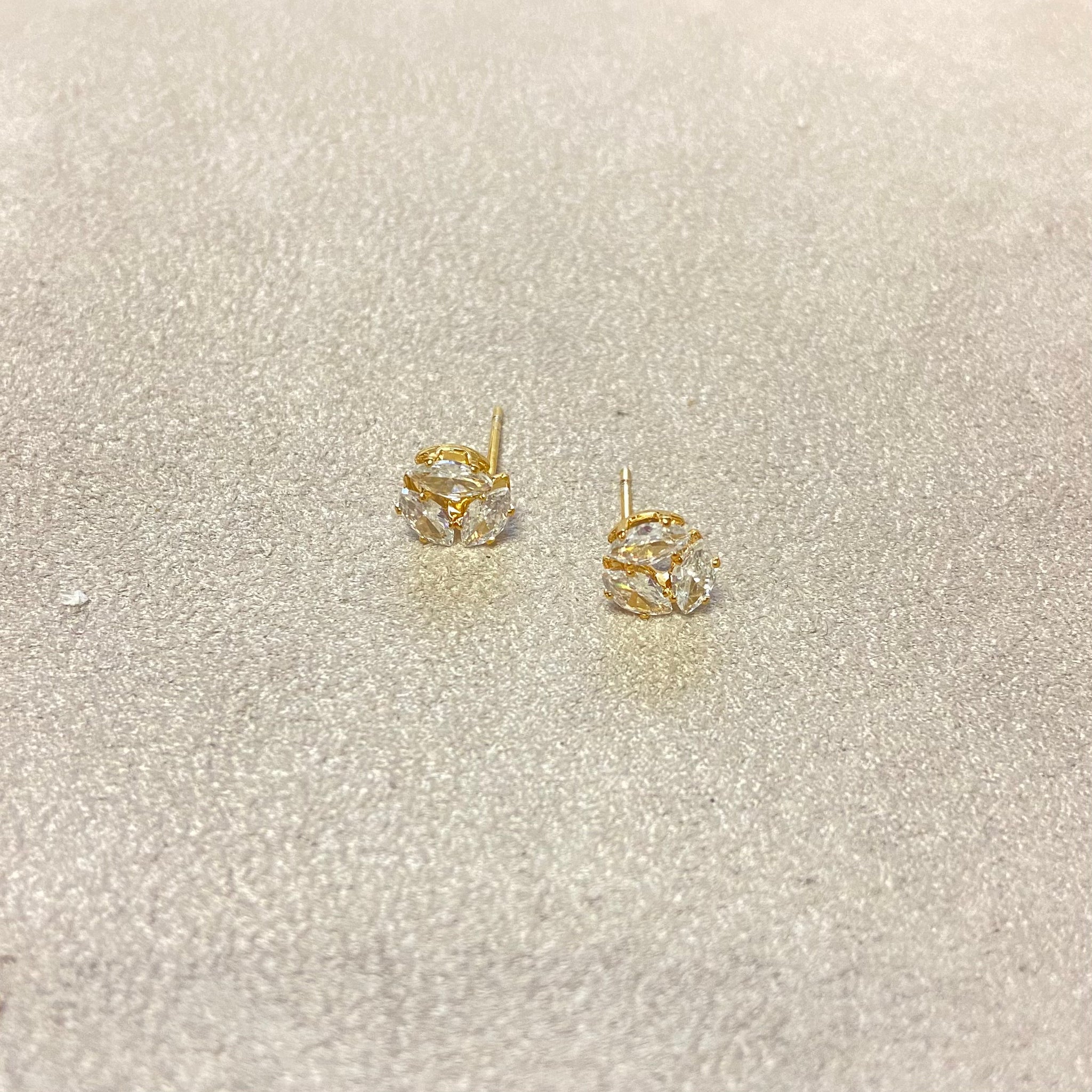 Aretes pequeños zirconia