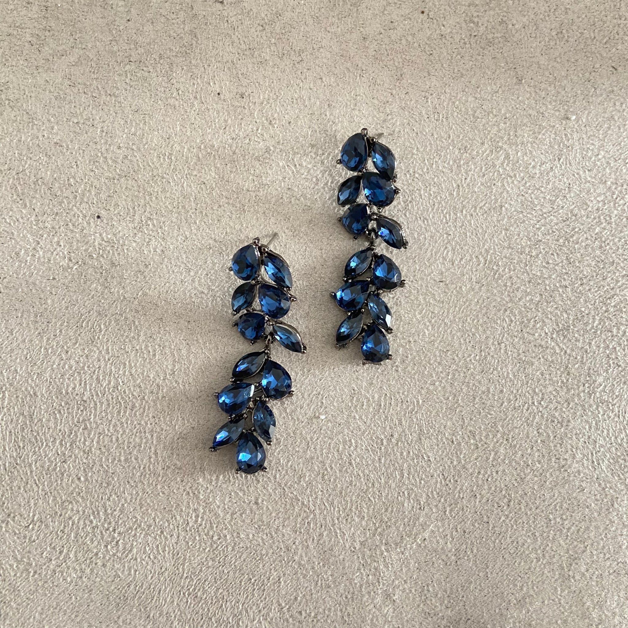 Arete guirnalda navy