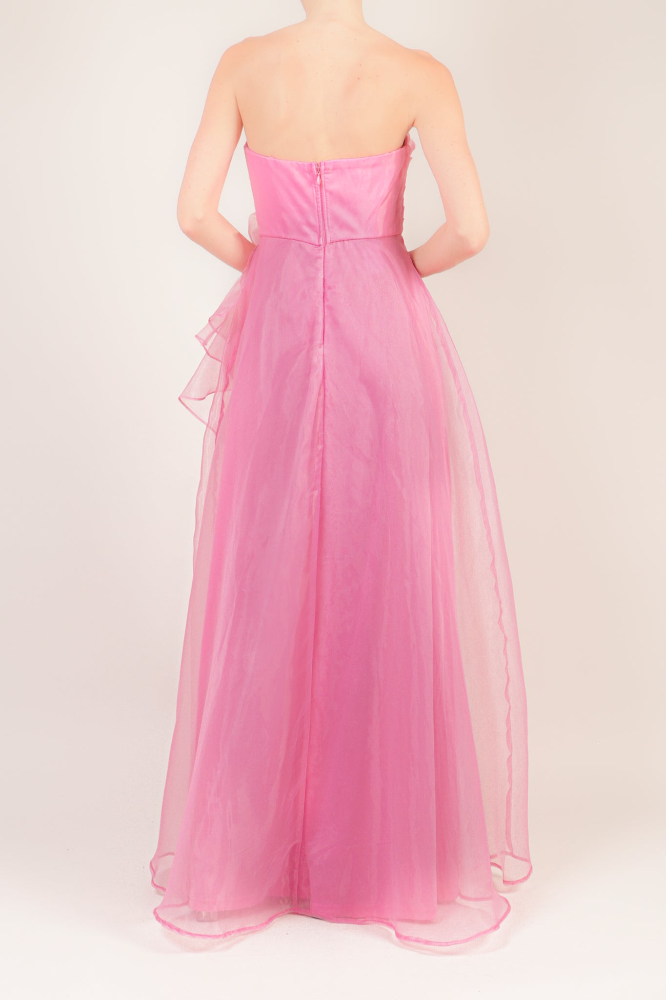 Vestido strapless flor y ruffle rosa