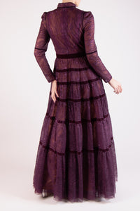 Vestido encaje cuello alto manga larga vino