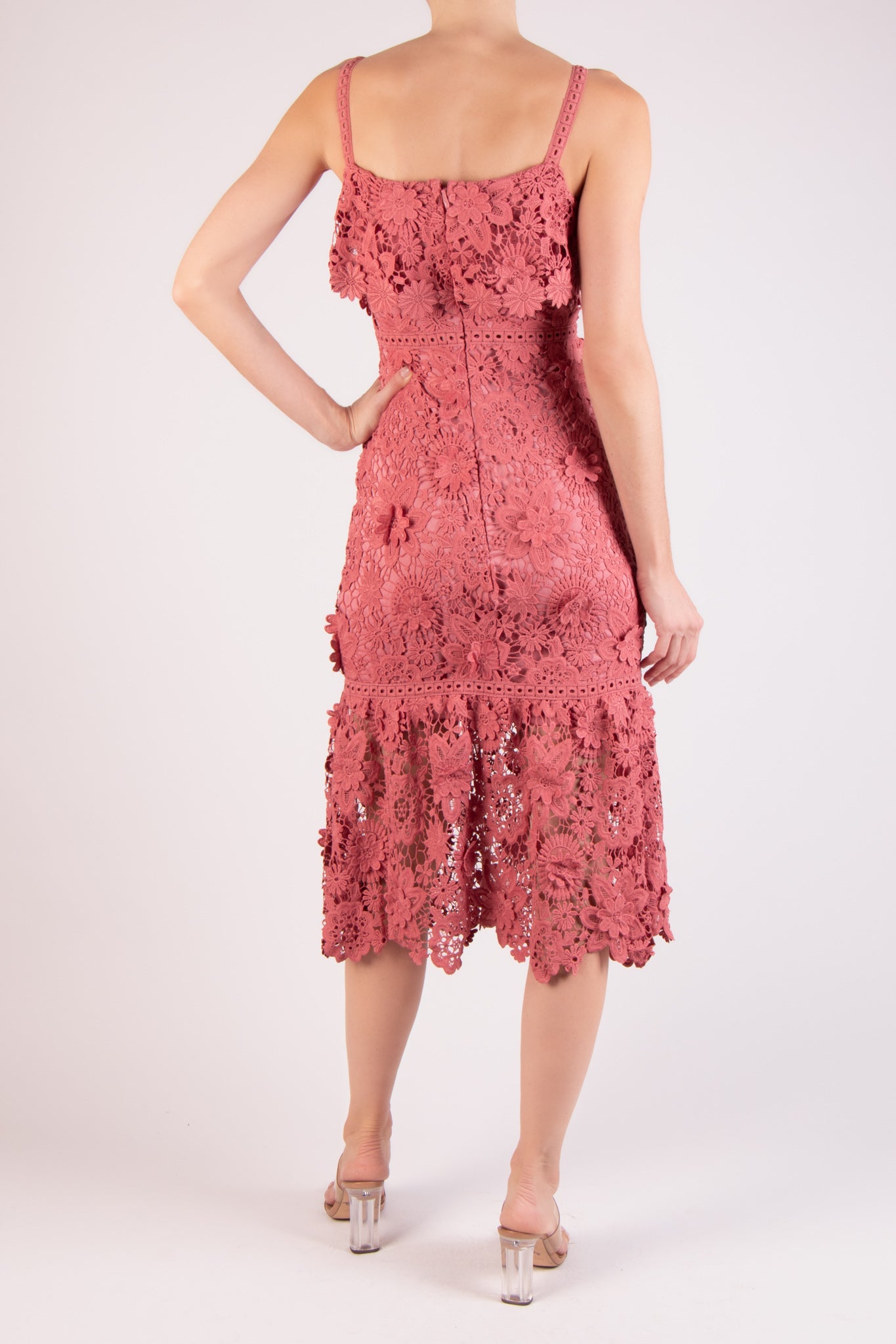 Vestido de encaje tirantes rosa