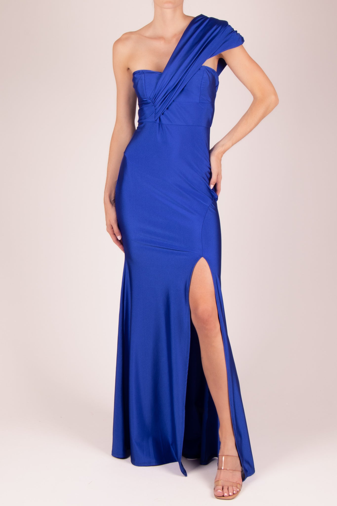 Vestido licra un hombro royal