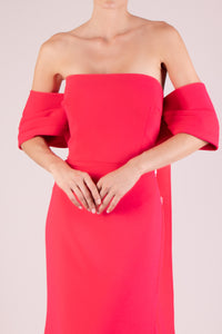 Vestido off the shoulder corte sirena rosa