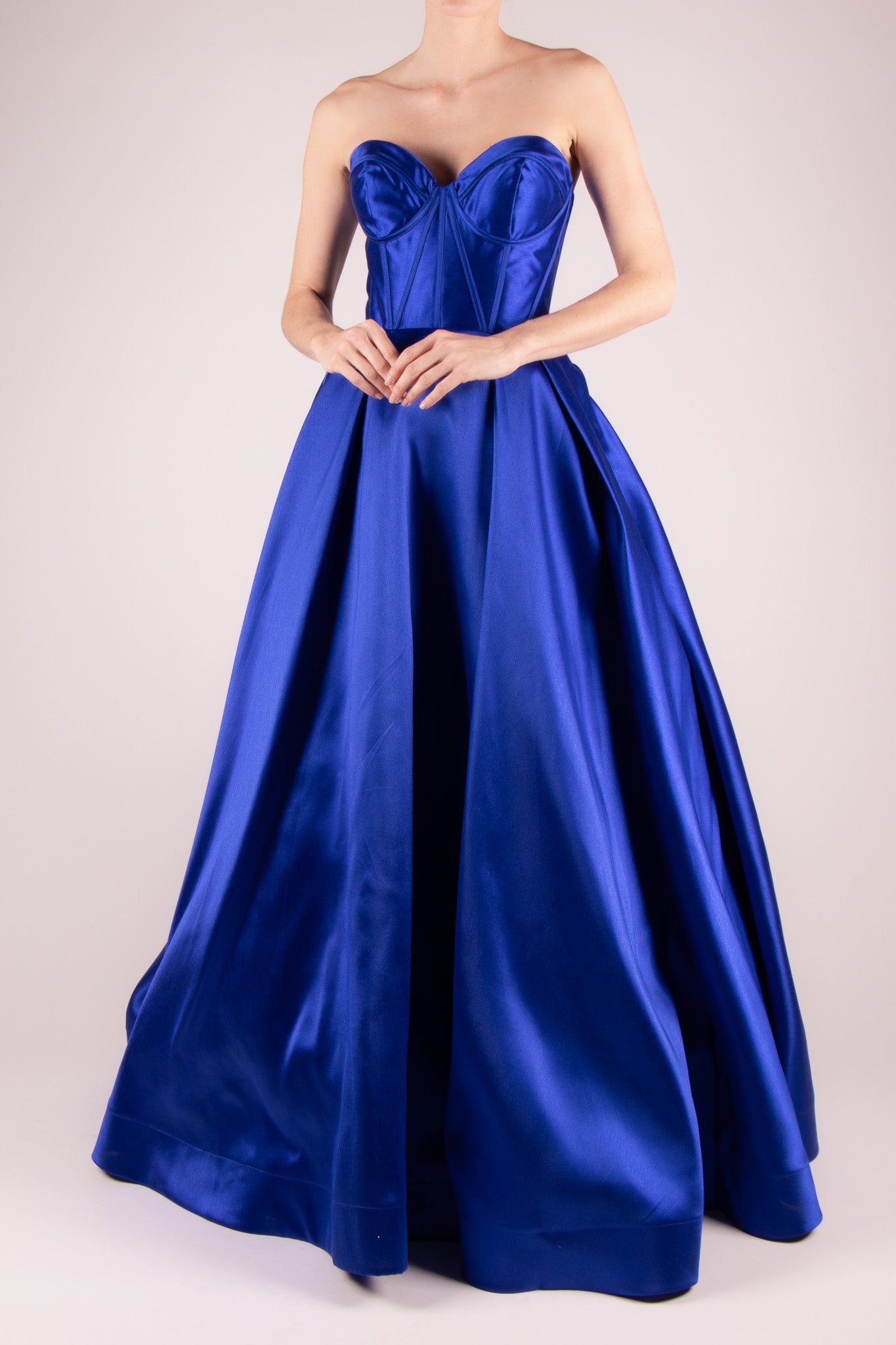 Vestido strapless tipo bustier royal Lila Alta Costura