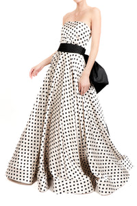 Vestido strapless polka dots
