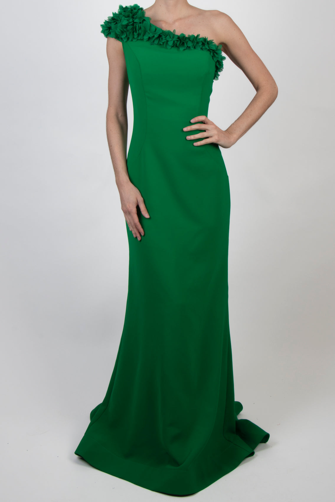 Vestido un hombro bordado verde
