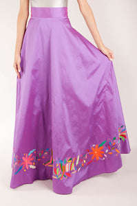 Falda semicircular bordada
