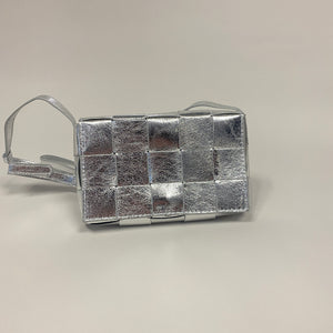 Bolsa entrelzada plata