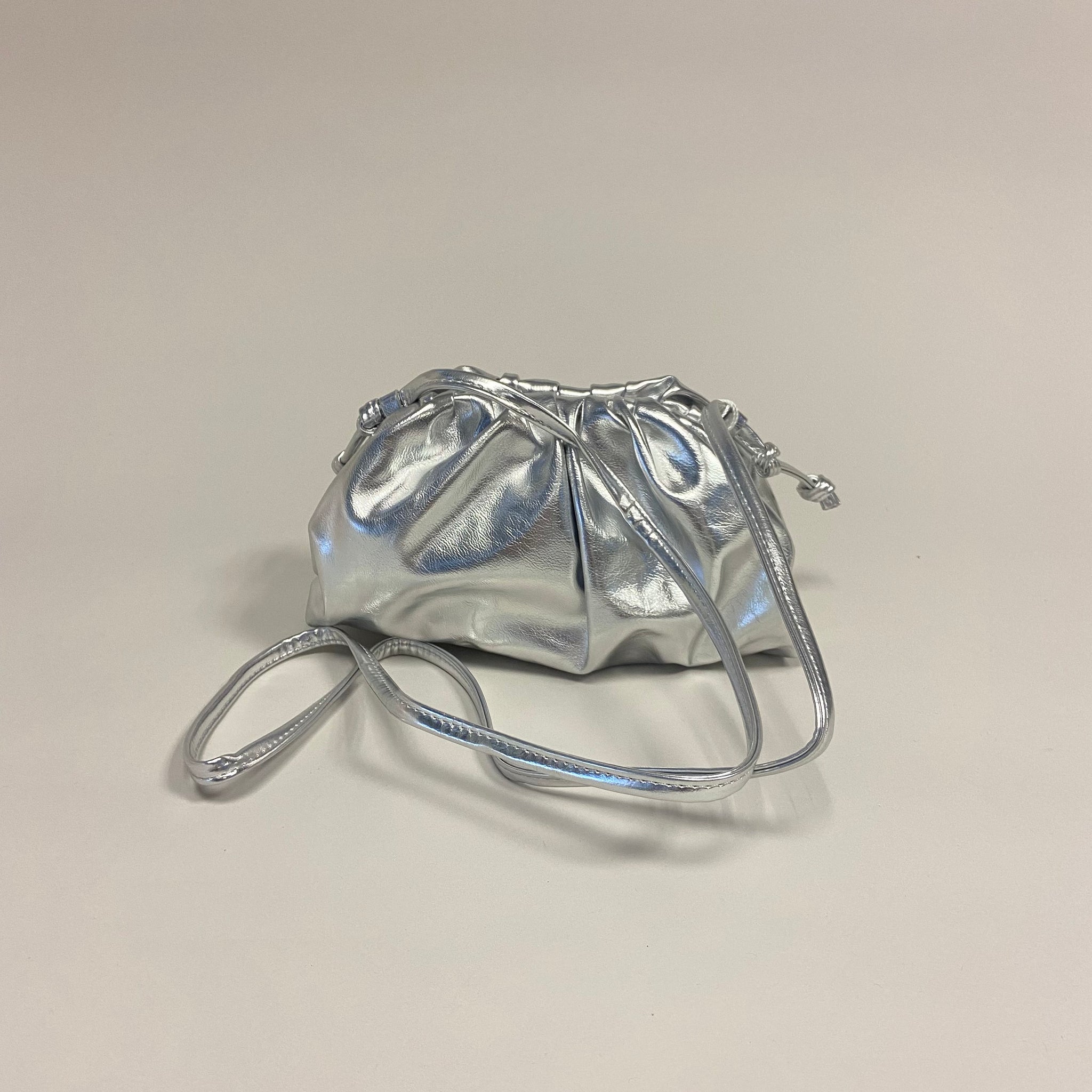Mini bolsa  plata