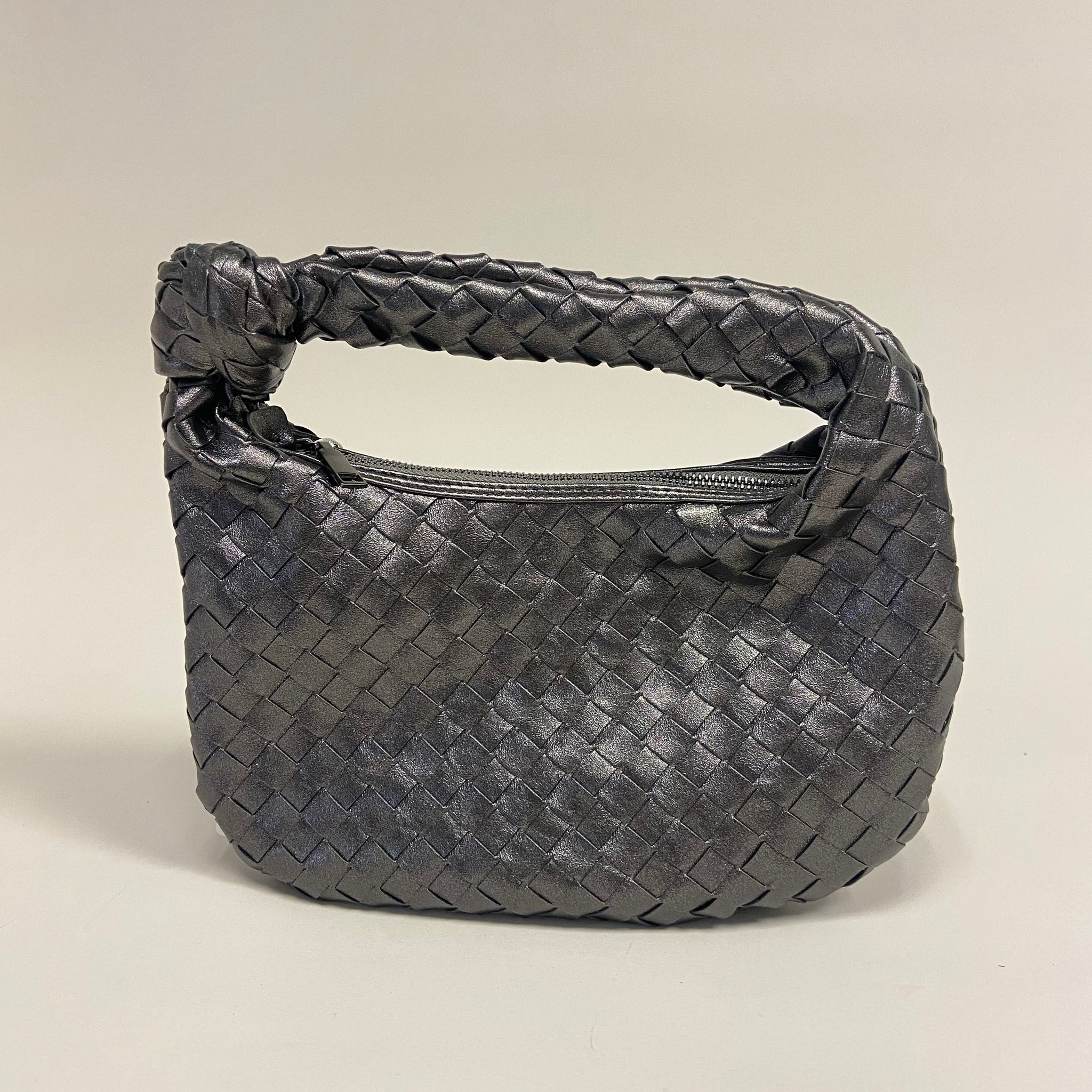 Bolsa hobo negro metálico