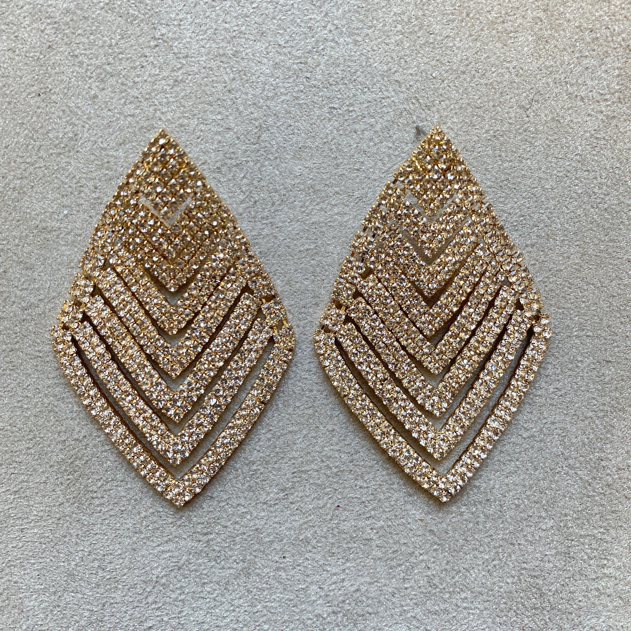 Arete rombo grande dorado