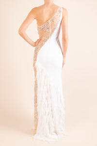 Vestido un hombro bordado transparencia y plumas blanco/nude