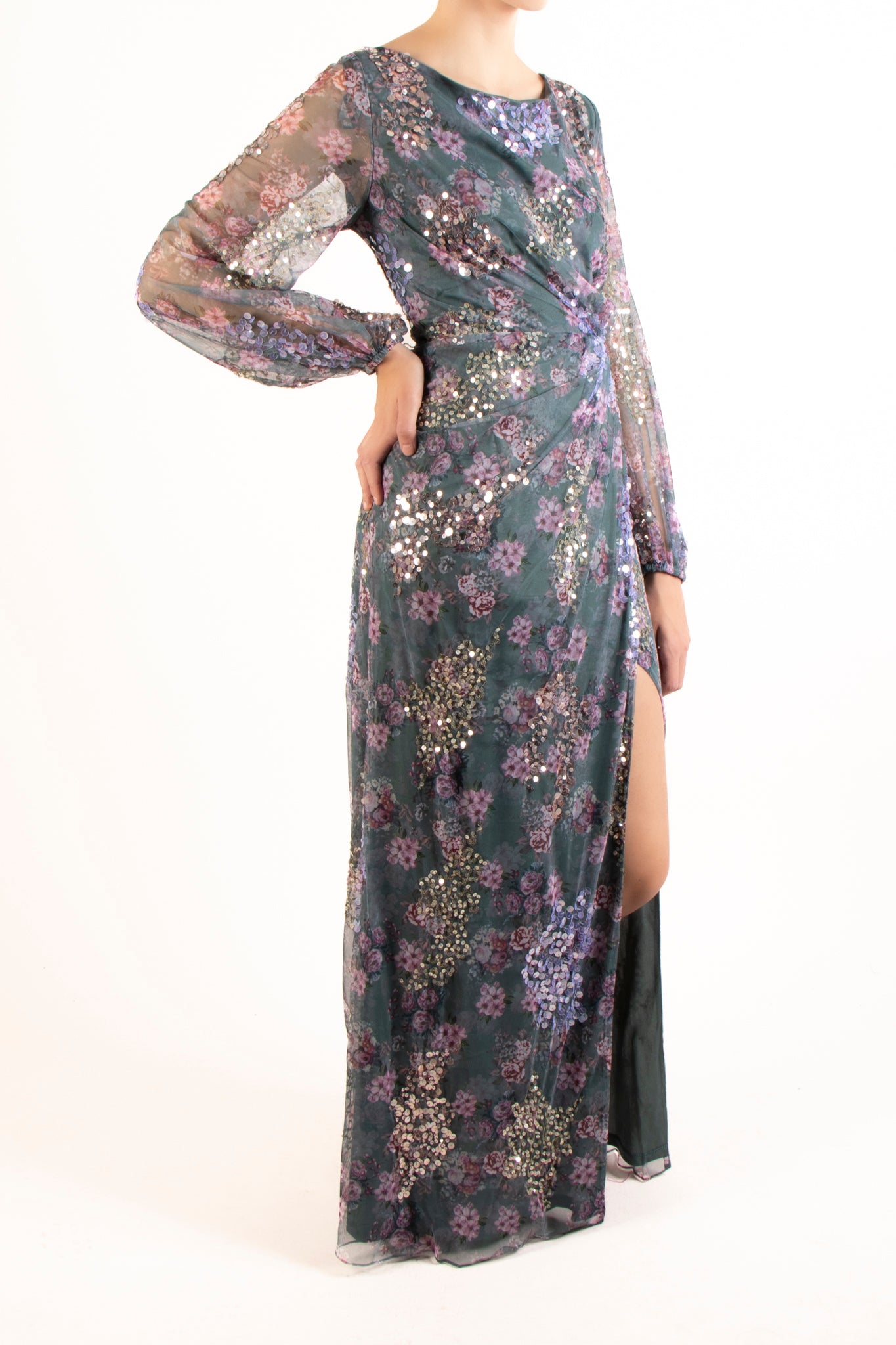 Vestido bordado manga larga gris multi
