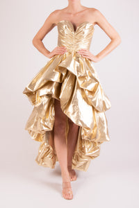 Vestido strapless corazón olanes dorado