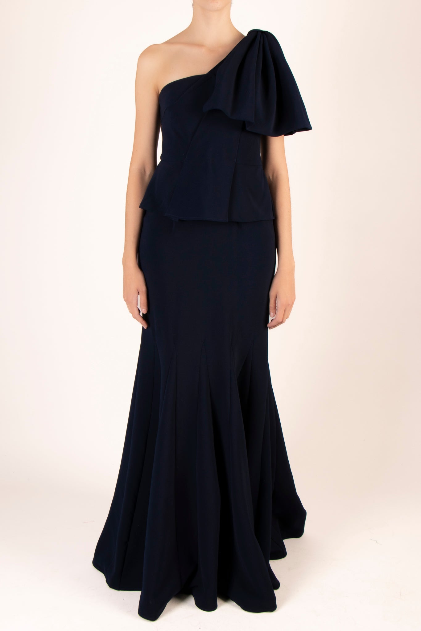 Vestido un hombro peplum navy