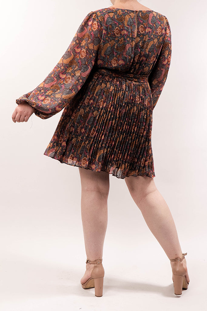 Vestido print plisado corto